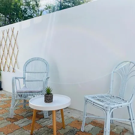 Sweet Beach Apt-Pool, Terrace, Ground Floor, Few Steps From Beach! Flic en Flac Exterior photo