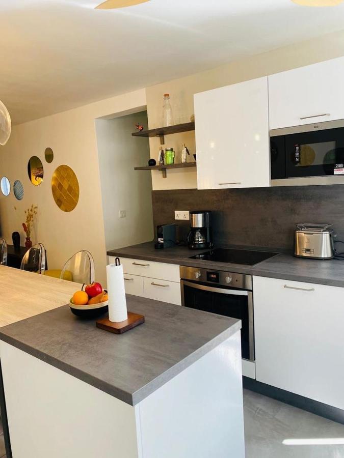 Sweet Apt-pool, Terrace, Ground Floor, Few Steps From Beach! Apartment