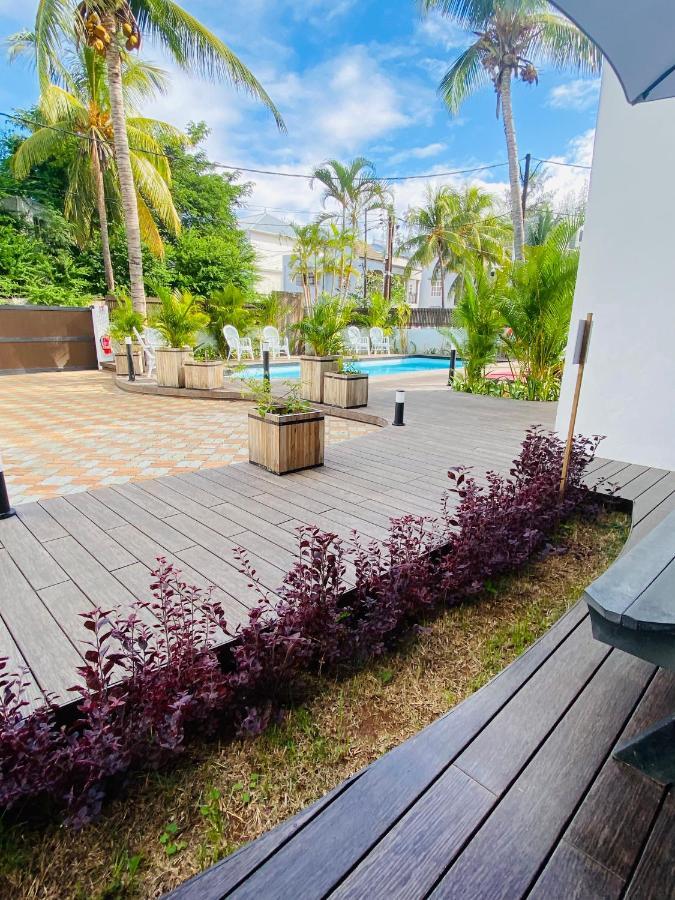 Apartment Sweet Apt-pool, Terrace, Ground Floor, Few Steps From Beach! Flic en Flac