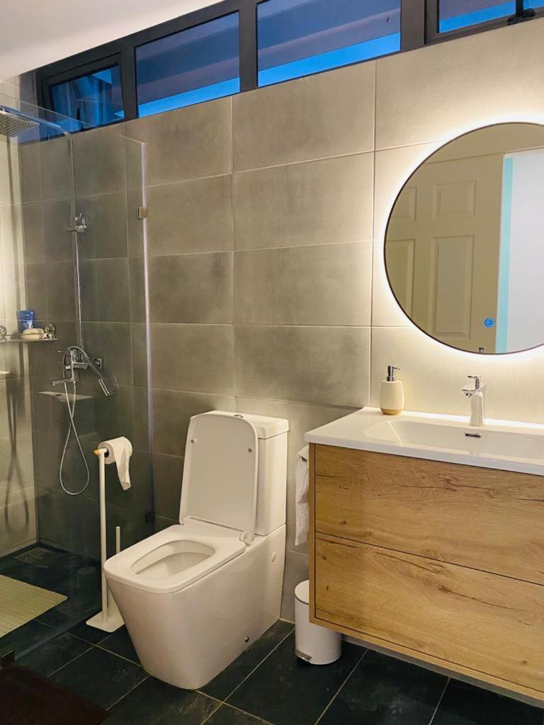 Sweet Apt-pool, Terrace, Ground Floor, Few Steps From Beach! Flic en Flac