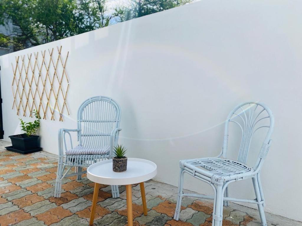 अपार्टमेंट Sweet Apt-pool, Terrace, Ground Floor, Few Steps From Beach! Flic en Flac